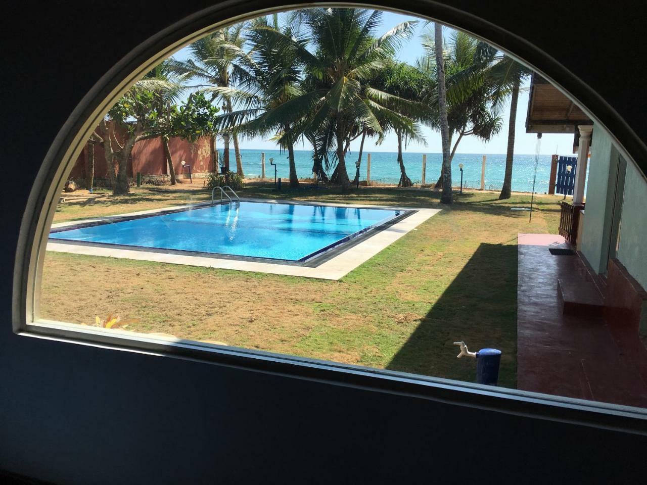Airy Dale Villa And Guesthouse Ambalangoda  Exterior photo
