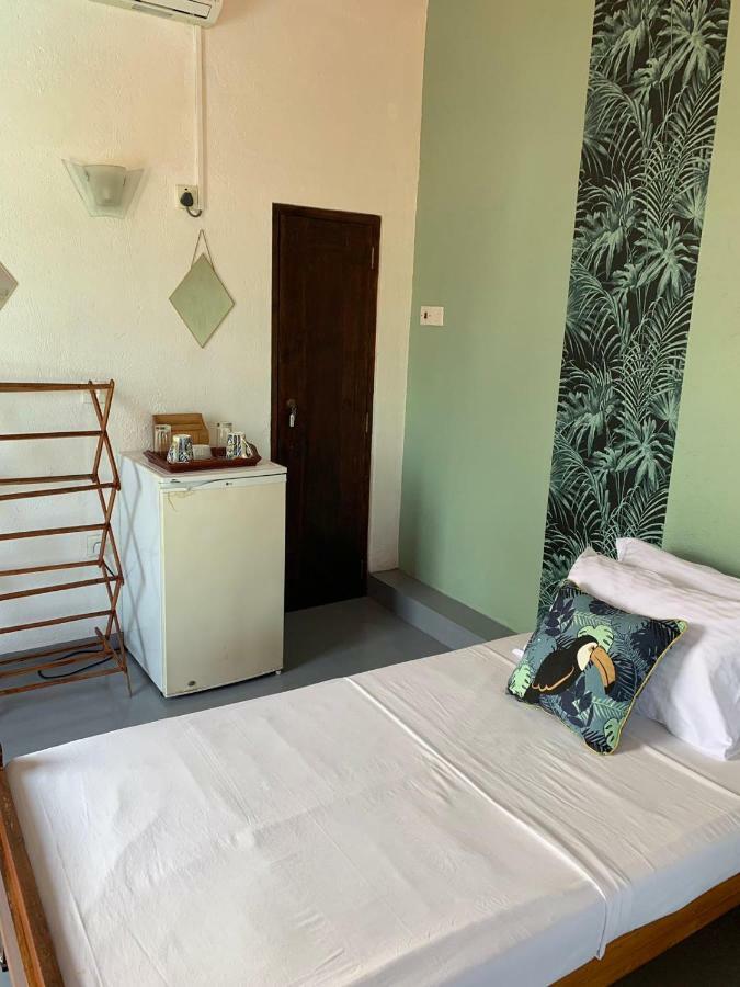 Airy Dale Villa And Guesthouse Ambalangoda  Exterior photo